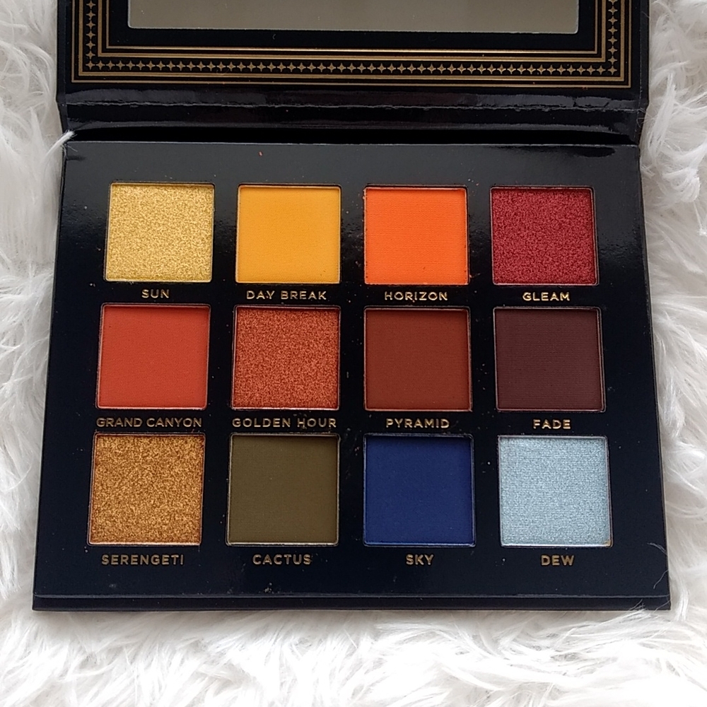 Vintage Dawn Eyeshadow Palette